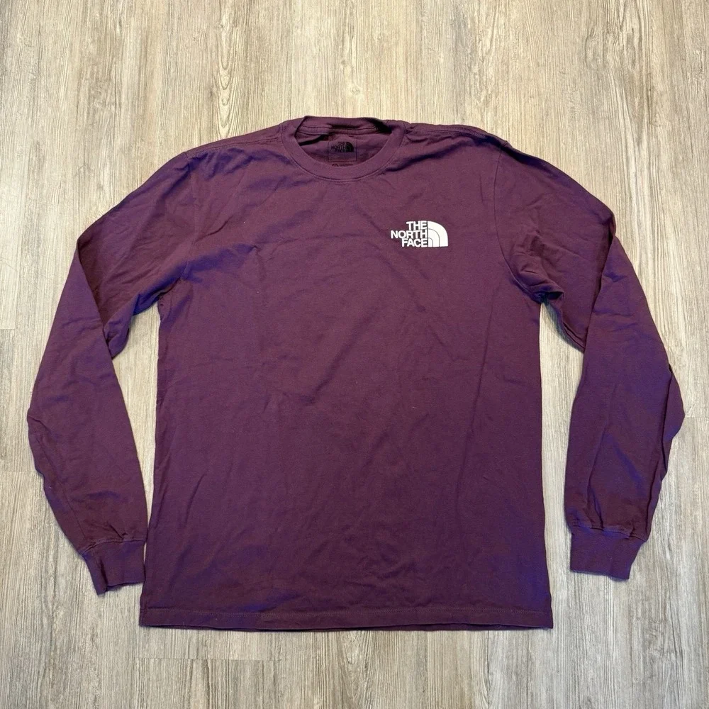 North Face Mens Medium Mountain Graphic Long Sleeve Shirt Purple